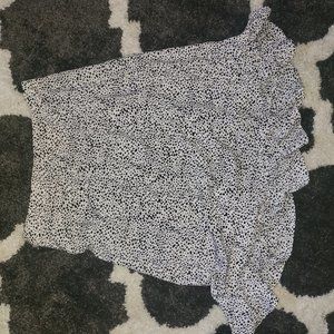 Black and white print skirt size Large